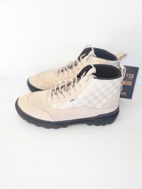 NWT Vans Checkerboard Colfax Boot MTE-1 Shoes Women’s  8.5